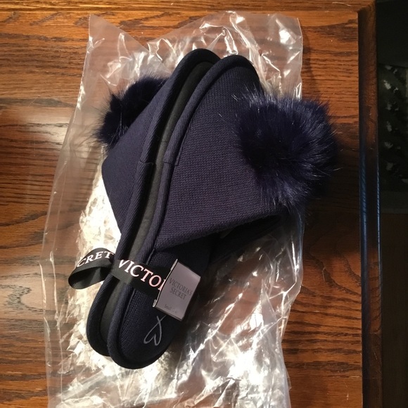 Victoria’s Secret Pom Pom Slippers - Picture 2 of 3